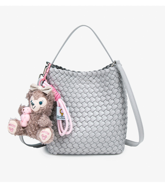 2026 nova tkana bucket torba za žene s plišanim privjeskom, preko ramena i crossbody, vrhunska i svestrana torba