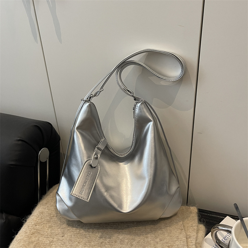 Torbica Tote od mekane PU kože za žene, jesen 2025 moda, srednja veličina, gradski jednostavan stil, torba preko ramena ili crossbody
