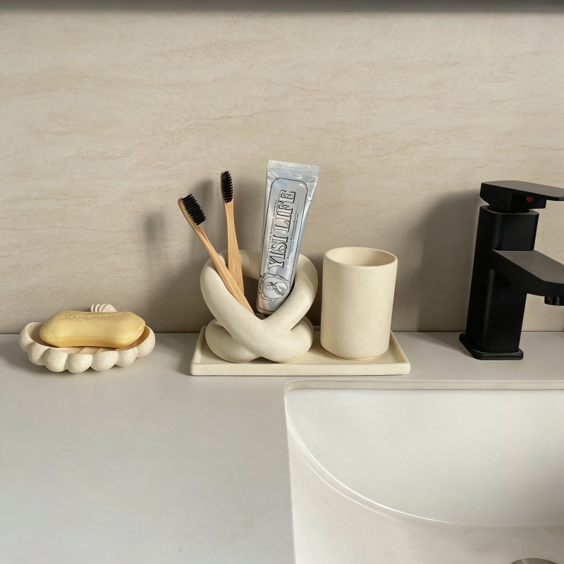 Suport ceramic în formă de inimă pentru pastă de dinți și periuțe, tavă mată pentru paharul de apă de gură, set decorativ multifuncțional