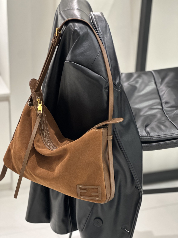FEDI 2024 ženska torba od prave kože, velika zapremina, torba ispod pazuha, preko ramena i crossbody