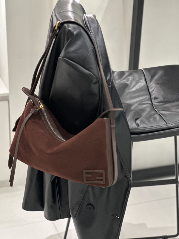 FEDI 2024 ženska torba od prave kože, velika zapremina, torba ispod pazuha, preko ramena i crossbody