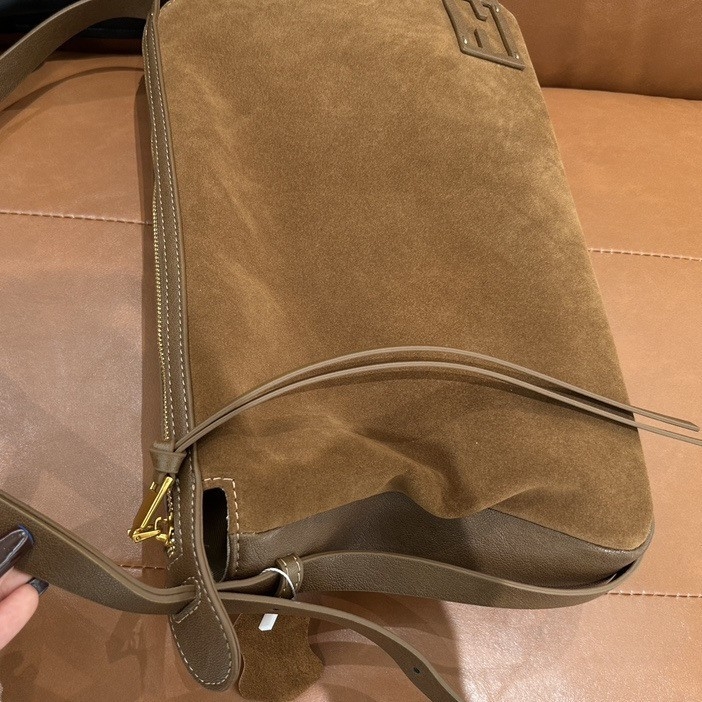 FEDI 2024 ženska torba od prave kože, velika zapremina, torba ispod pazuha, preko ramena i crossbody