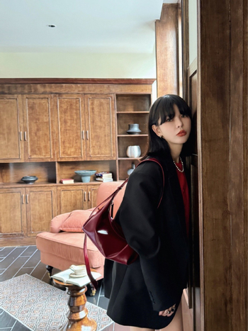 Prava kožna torbica u dumpling stilu, mala crossbody torba za žene, lagani luksuz
