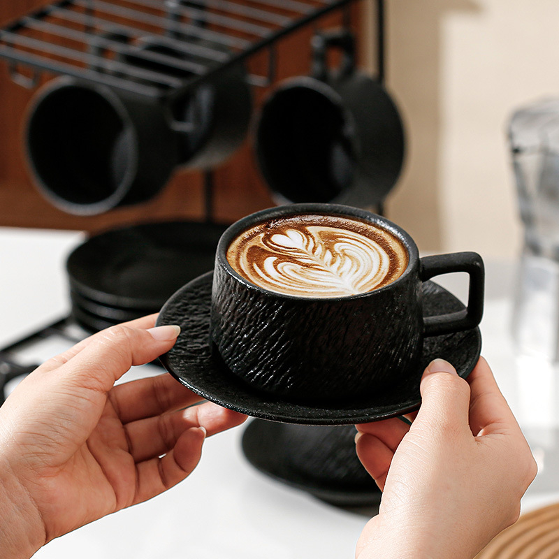 Ceașcă ceramică de cafea cu artă latte, ceașcă și farfurioară elegante, set de cafea de înaltă clasă
