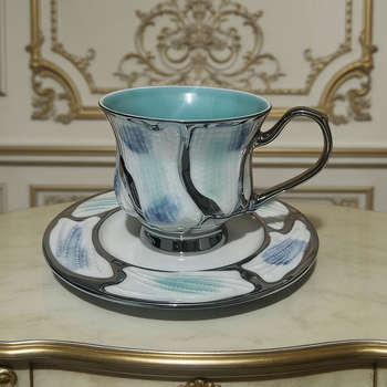 Set ceramic de cești de cafea și farfurioare, în stil european, latte art