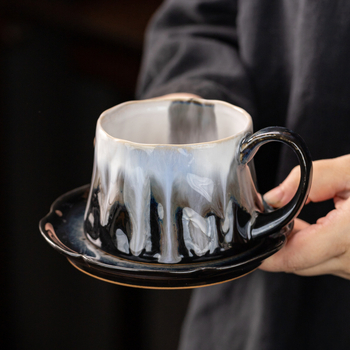 Set de cești de cafea și farfurioară în stil retro ușor luxos, glazură ceramică, pentru uz casnic, ceașcă latte art