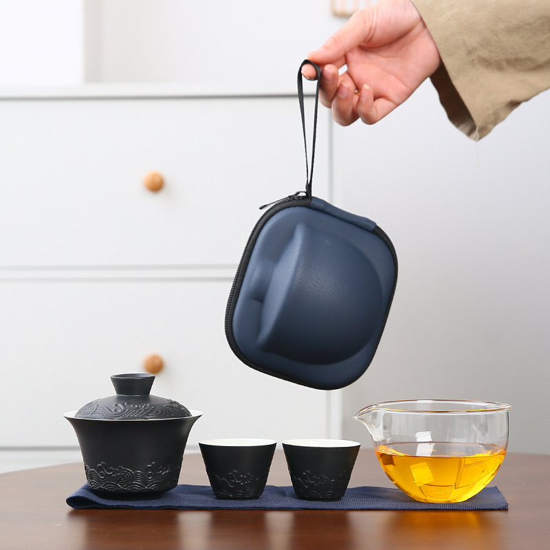 Set de ceai ceramic cu relief, stil retro, portabil, pentru camping în aer liber — un ceainic și două cești