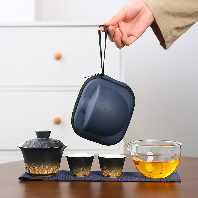 Set de ceai ceramic cu relief, stil retro, portabil, pentru camping în aer liber — un ceainic și două cești