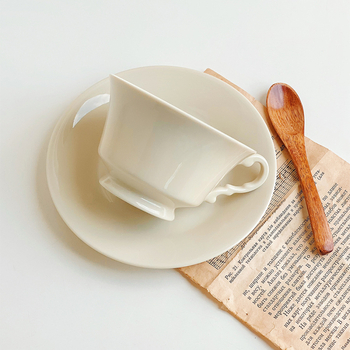 Set de cești de cafea cu farfurie, în stil franțuzesc, ceramică galben-lăptos, compactă și elegantă pentru birou