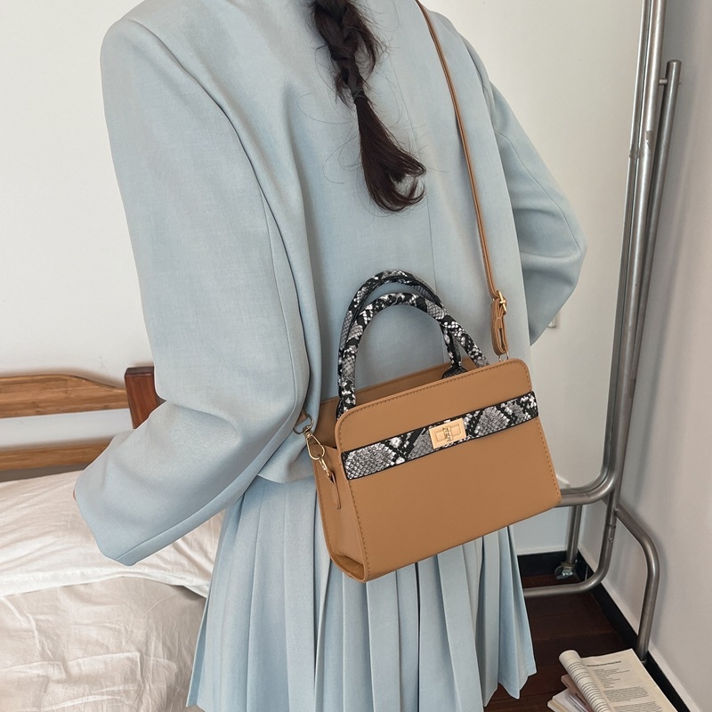 Univerzalna jednobojna Kelly torba, novi model 2026, PU, moderna crossbody torba s uzorkom zmije, ženska torba na rameno