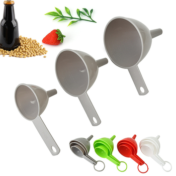 Set din plastic cu trei pâlnii pentru bucătărie – pentru ulei, vin și cereale.