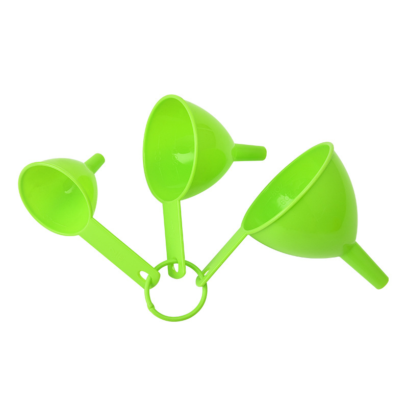 Set din plastic cu trei pâlnii pentru bucătărie – pentru ulei, vin și cereale.