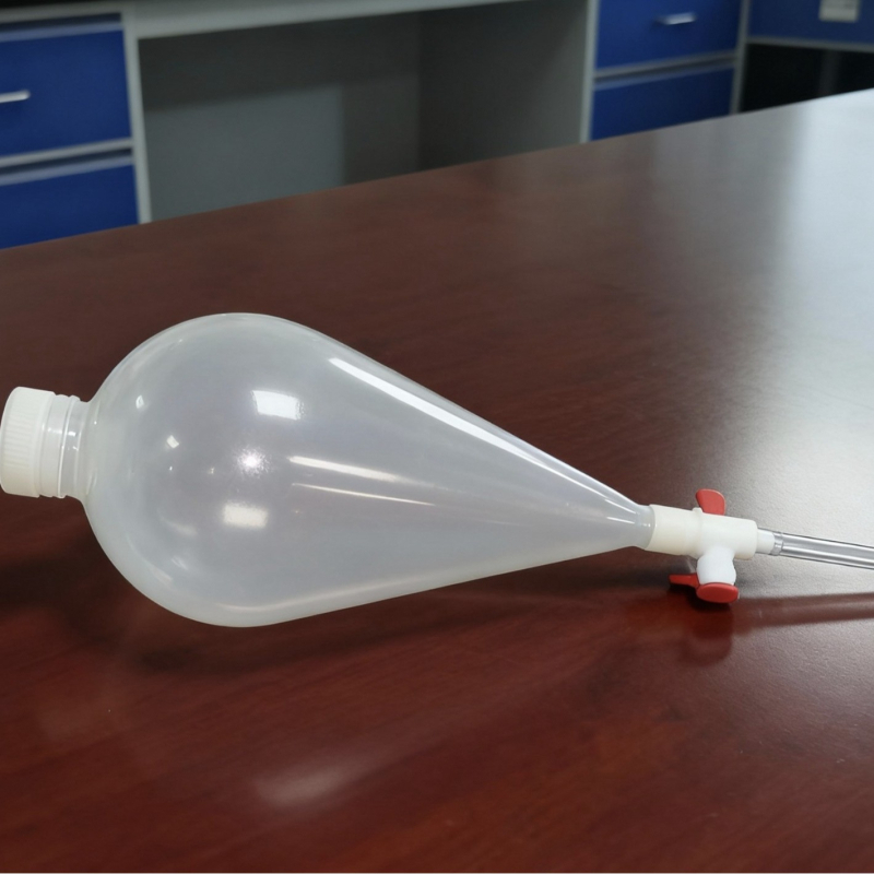 Separator în formă de pară, din PP translucid și sticlă complet transparentă, cu piston și capac din plastic spiral