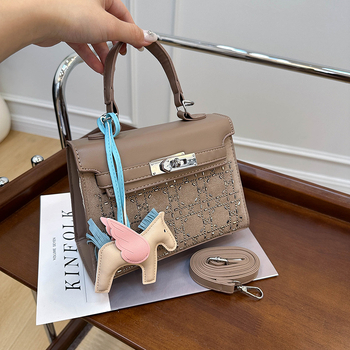 Ženska torba od PU kože, crossbody s jednim remenom, mala kvadratna torba, gradski elegantan casual stil, Kelly inspiriran