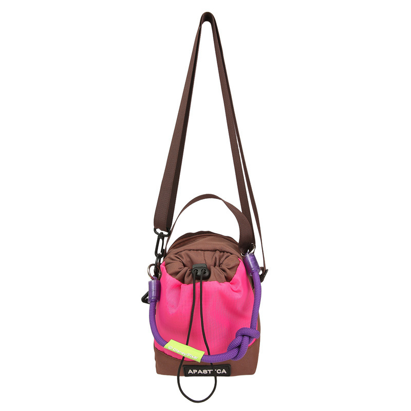 Nova moderna crossbody torba na jedno rame s velikim pretincom za bocu vode, prijenosna torba za bocu, cilindrična bucket torba za muškarce i žene, za vanjske aktivnosti