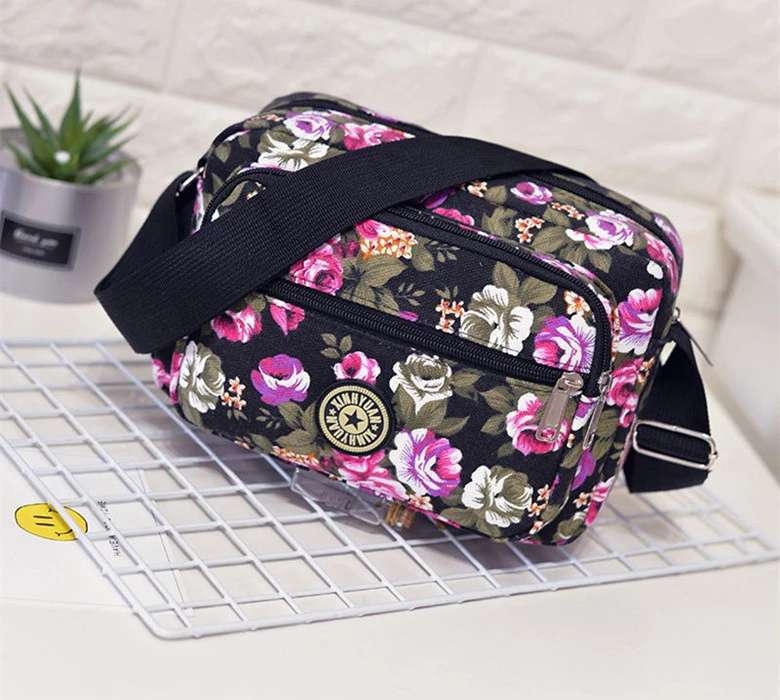 Ženska platnena torba s ružnim cvjetnim uzorom, 5 džepova, crossbody torba