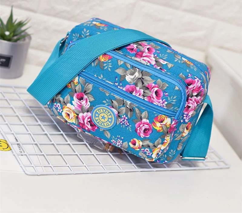 Ženska platnena torba s ružnim cvjetnim uzorom, 5 džepova, crossbody torba