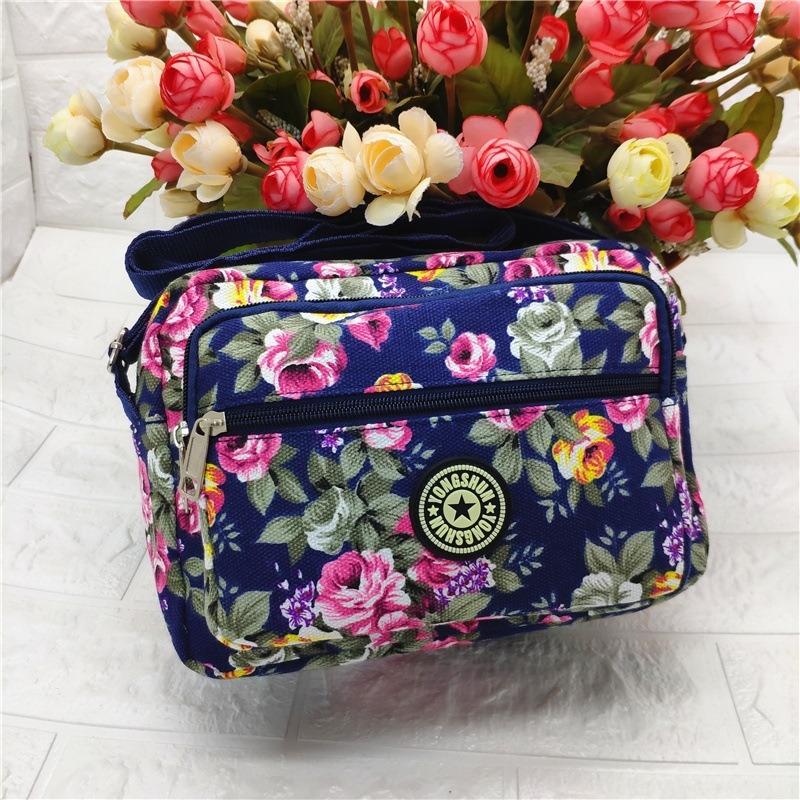 Ženska platnena torba s ružnim cvjetnim uzorom, 5 džepova, crossbody torba