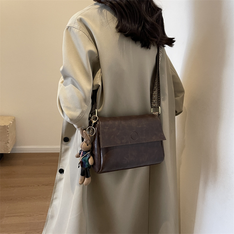 Retro luksuzna ženska tote torba za pazuh s velikim kapacitetom, PU materijal, jednostruka naramenica i crossbody, jesen 2023