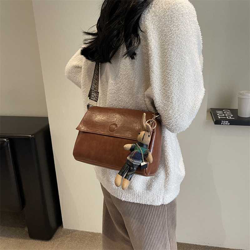 Retro luksuzna ženska tote torba za pazuh s velikim kapacitetom, PU materijal, jednostruka naramenica i crossbody, jesen 2023