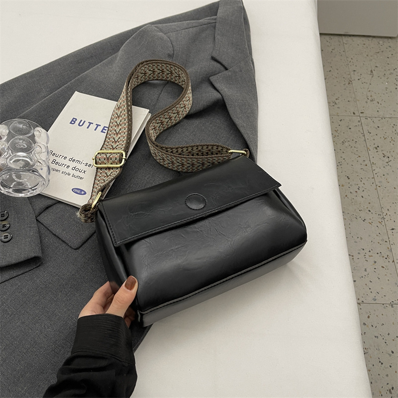 Retro luksuzna ženska tote torba za pazuh s velikim kapacitetom, PU materijal, jednostruka naramenica i crossbody, jesen 2023