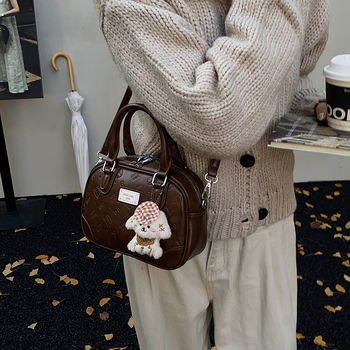 2025. francuski stil, izrazita i elegantna ženska torba na rame, reljefna, kompaktna crossbody torba u obliku školjke za svakodnevnu uporabu