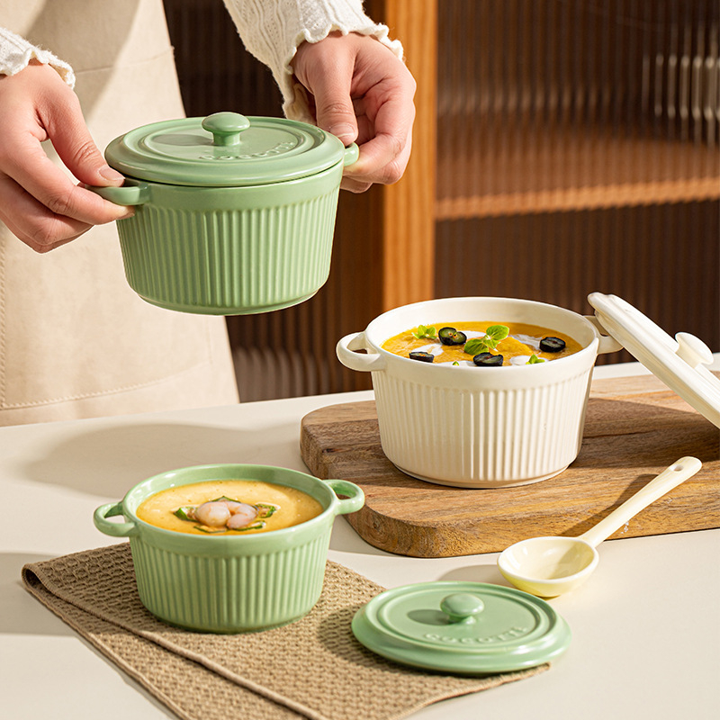 Vas ceramic pentru o porție, cu capac și două mâneri, design în dungi, pentru abur, supă și coacere