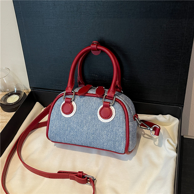 Premium ženska torbica u obliku školjke, bowling stil s kontrastnim bojama, zvjezdasti privjesak, moderna i svestrana crossbody torba