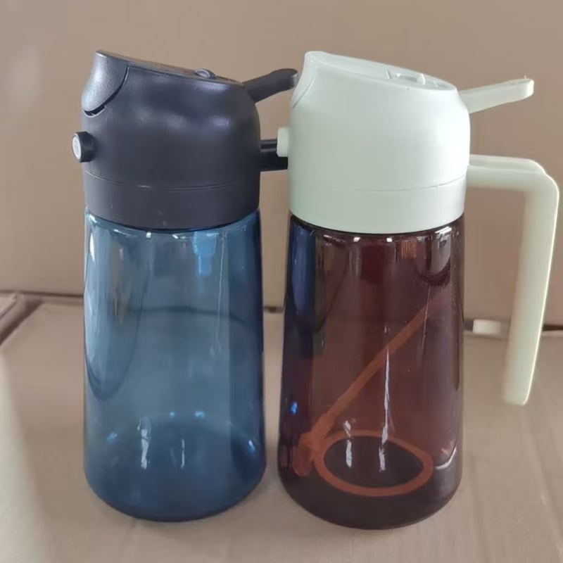 Recipient de ulei din sticlă, 470 ml, cu pulverizator și logo imprimat