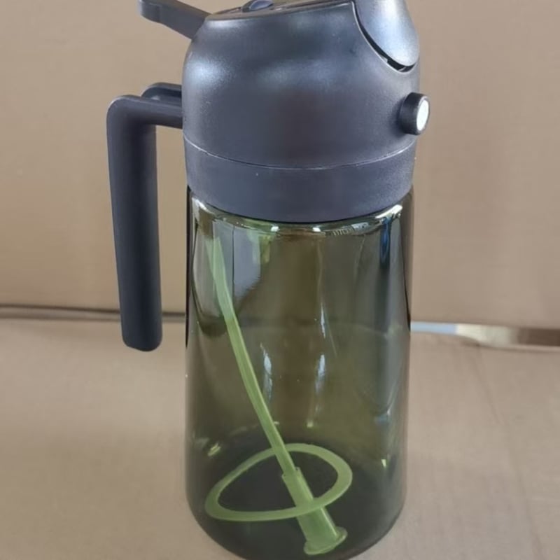 Recipient de ulei din sticlă, 470 ml, cu pulverizator și logo imprimat