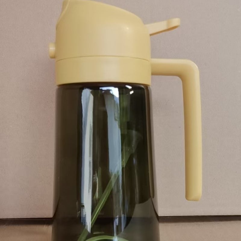 Recipient de ulei din sticlă, 470 ml, cu pulverizator și logo imprimat