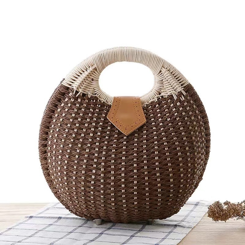 Ženska torba od ratana, pletena, casual stil