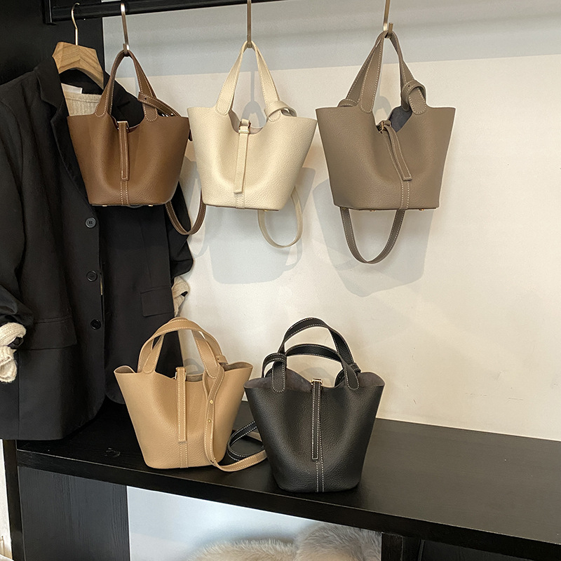 2025 PU bucket bag s velikim kapacitetom, gradski minimalisticki stil, za rame ili crossbody