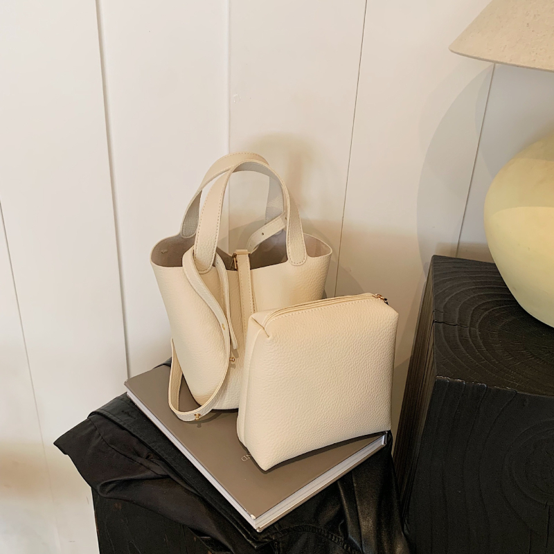 2025 PU bucket bag s velikim kapacitetom, gradski minimalisticki stil, za rame ili crossbody