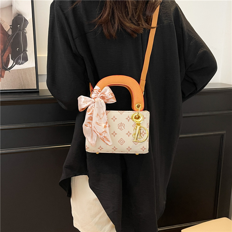 Ženska mini torbica s retro otiskom, inspirirana Dianom, svestrana lagana luksuzna torba za ramena ili crossbody, novo izdanje 2025.