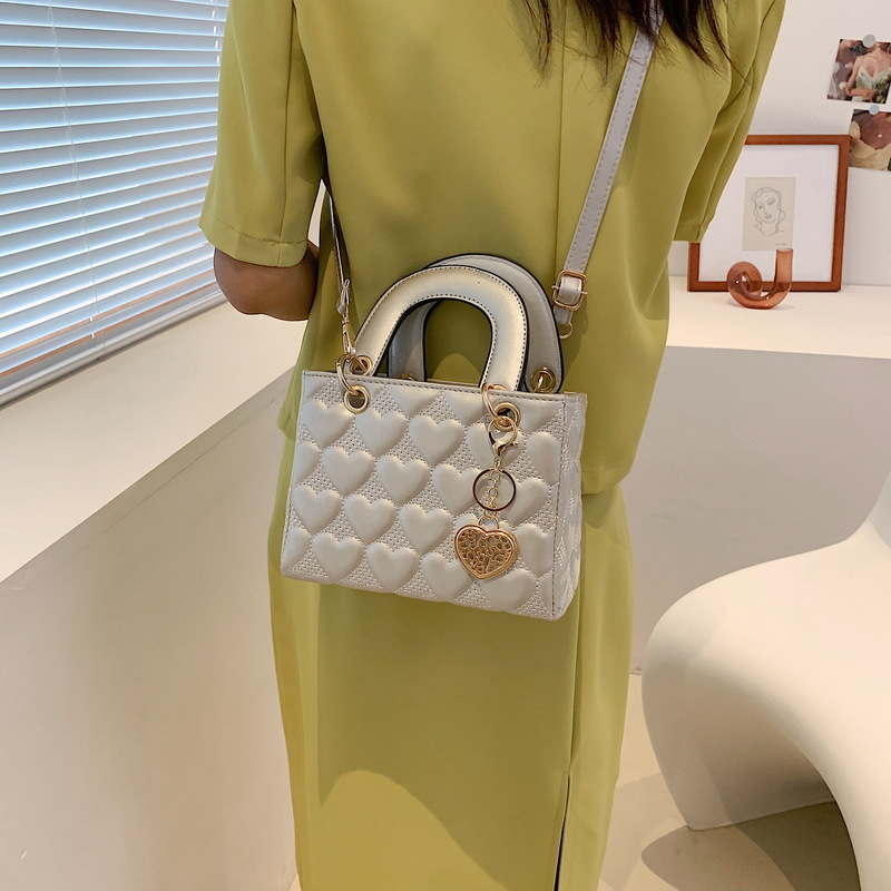 Stilna ženska mini torbica s lancem, mala kvadratna torbica za rameno ili crossbody