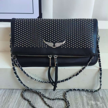 Ženska crossbody torba u obliku kuverte, s krilatom lancem i ZV šiljcima sa kristalima