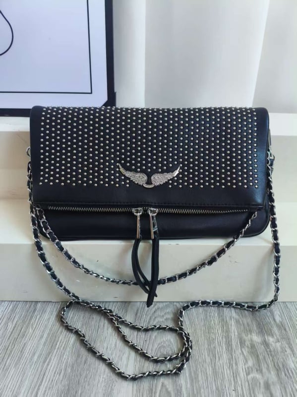 Ženska crossbody torba u obliku kuverte, s krilatom lancem i ZV šiljcima sa kristalima