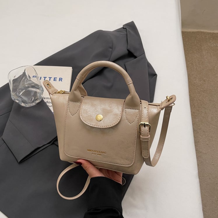 Ženska vintage torbica s dizajnom krila, preko ramena i ispod pazuha, korejskog stila, meka koža, minimalistički casual stil, 2026