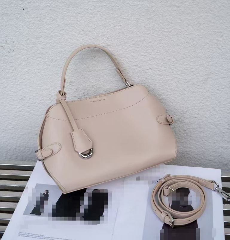 Torba preko jednog ramena, europski stil, nišni dizajn, prava koža, ženska elegantna torba, 2026 novi model