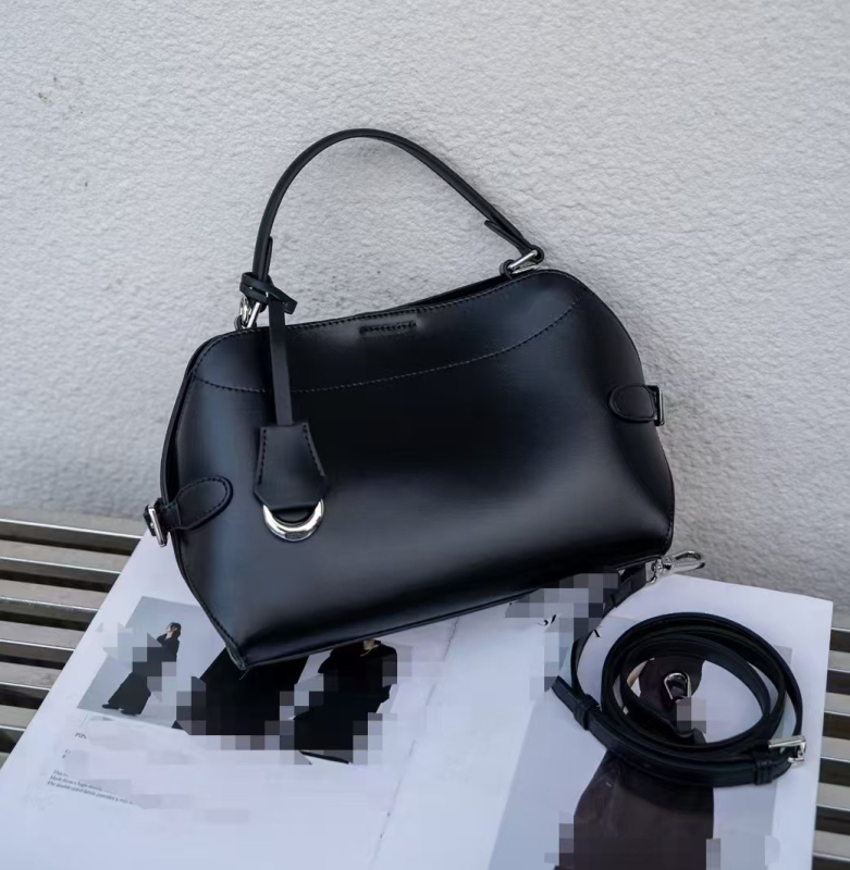 Torba preko jednog ramena, europski stil, nišni dizajn, prava koža, ženska elegantna torba, 2026 novi model