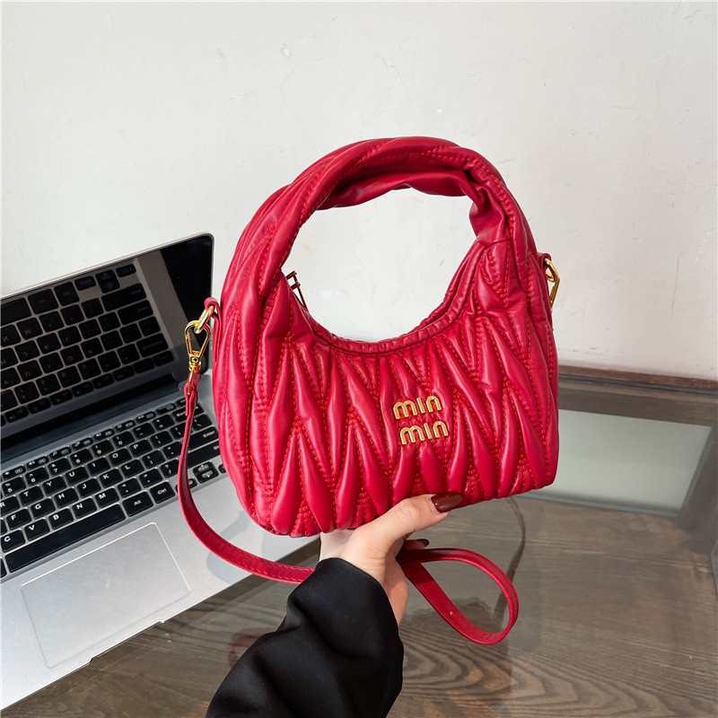 2025 Popularna dumpling torbica s plisiranom kožom janjeta, hobó stil, torba ispod pazuha s oblacima, polumjesec rameni crossbody ženska torba