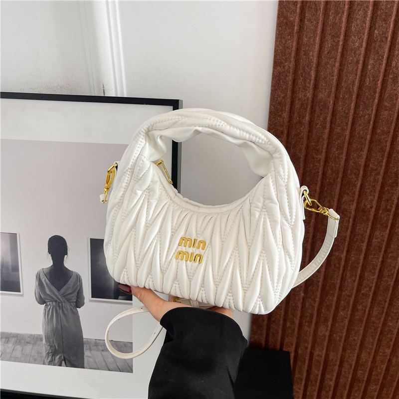 2025 Popularna dumpling torbica s plisiranom kožom janjeta, hobó stil, torba ispod pazuha s oblacima, polumjesec rameni crossbody ženska torba
