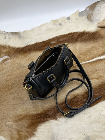Ručno izrađena kožna crossbody torba s rastlinskim tretmanom kože, mini Boston stil, torba za mobitel, svakodnevna upotreba