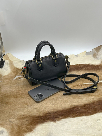 Ručno izrađena kožna crossbody torba s rastlinskim tretmanom kože, mini Boston stil, torba za mobitel, svakodnevna upotreba
