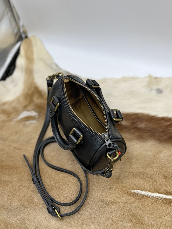 Ručno izrađena kožna crossbody torba s rastlinskim tretmanom kože, mini Boston stil, torba za mobitel, svakodnevna upotreba