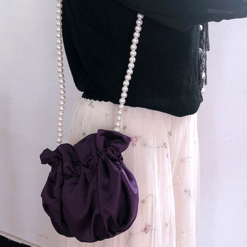 Ženska torba u obliku oblaka s perlama, crossbody bucket torba, slatka i mekana, inspirirana japanskim stilom