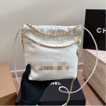 Torba Tote u Chanel stilu, kožna, dijamantno šivana, lančani kaiš, mala veličina, velik kapacitet