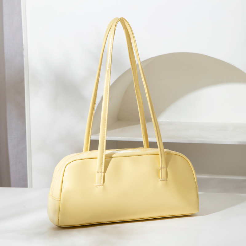 Ženska torba Boston za podlakticu, velika zapremina, baguette stil, urbano-minimalistički dizajn, sintetička koža