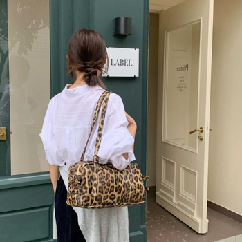 Ženska torbica Boston s oblikom jastuka, velika kapaciteta, PU koža, crossbody ili na rame